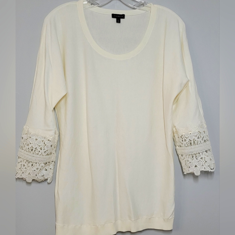 Talbots Pullover Blouse Vanilla with Lace Trim Medium
